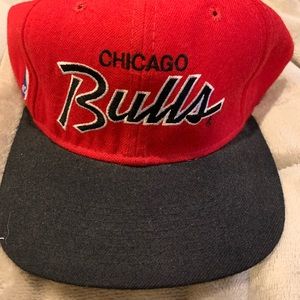 Chicago bulls vintage hat.